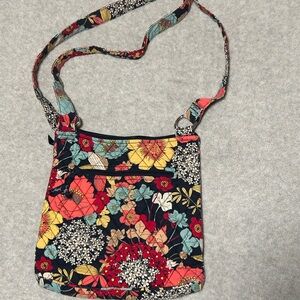 Vera Bradley Happy Snails Retired Crossbody Purse Quilted Hipster
